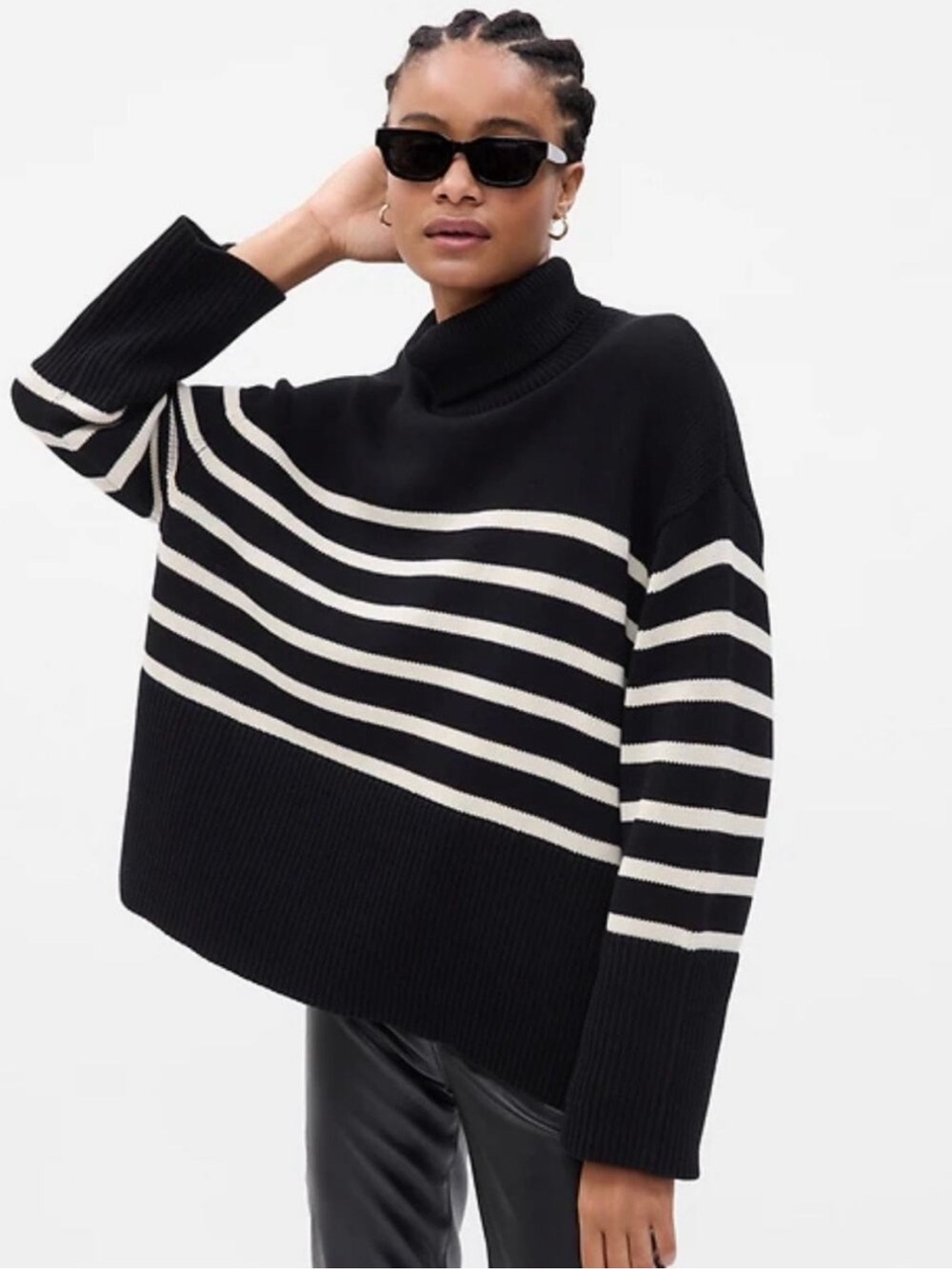 GAP 24/7 Oversized Turtleneck Striped Sweater - Medium